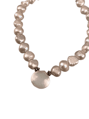 Light Grey Pearl and Quartz Crystal Gemstone Bracelet
